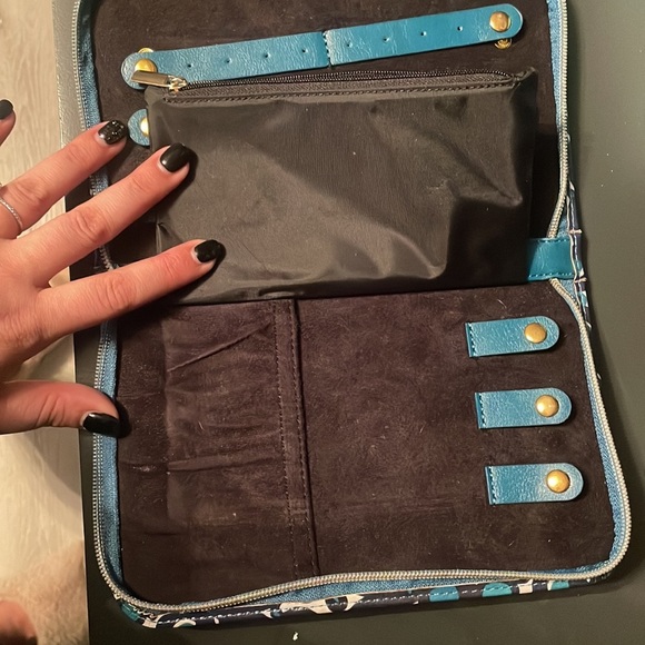 Traveling Jewelry Case - Picture 3 of 4